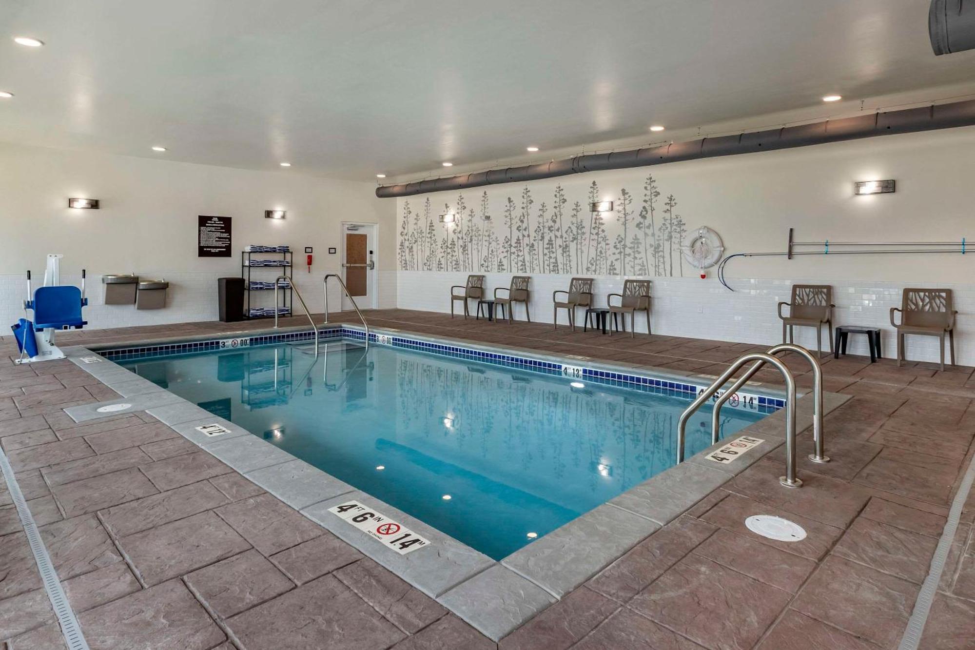Franklin  Mainstay Suites Milwaukee-Franklin מראה חיצוני תמונה