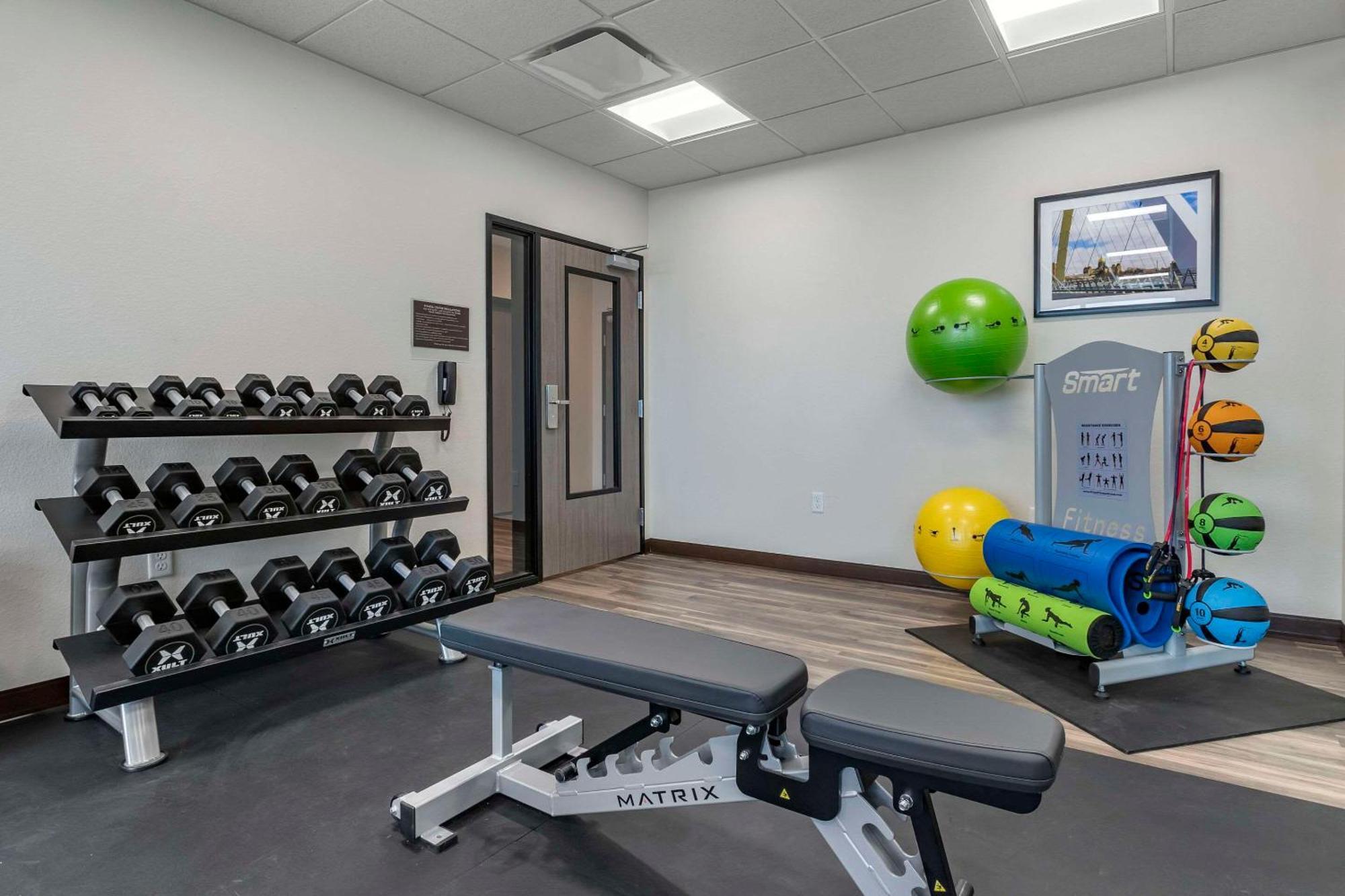 Franklin  Mainstay Suites Milwaukee-Franklin מראה חיצוני תמונה